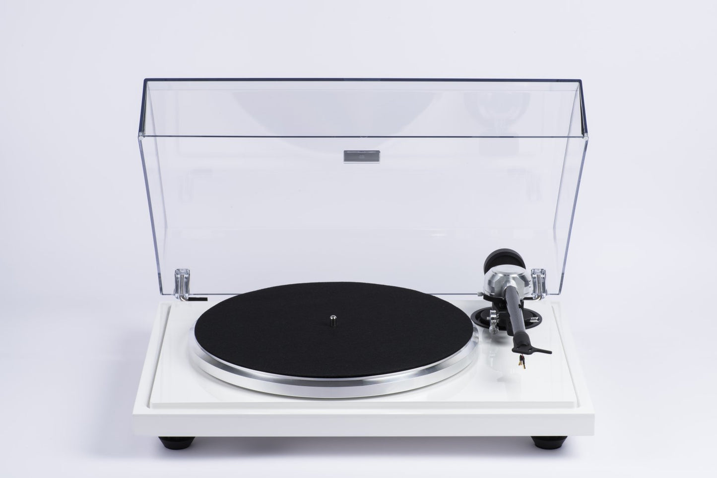 EAT B-sharp turntable