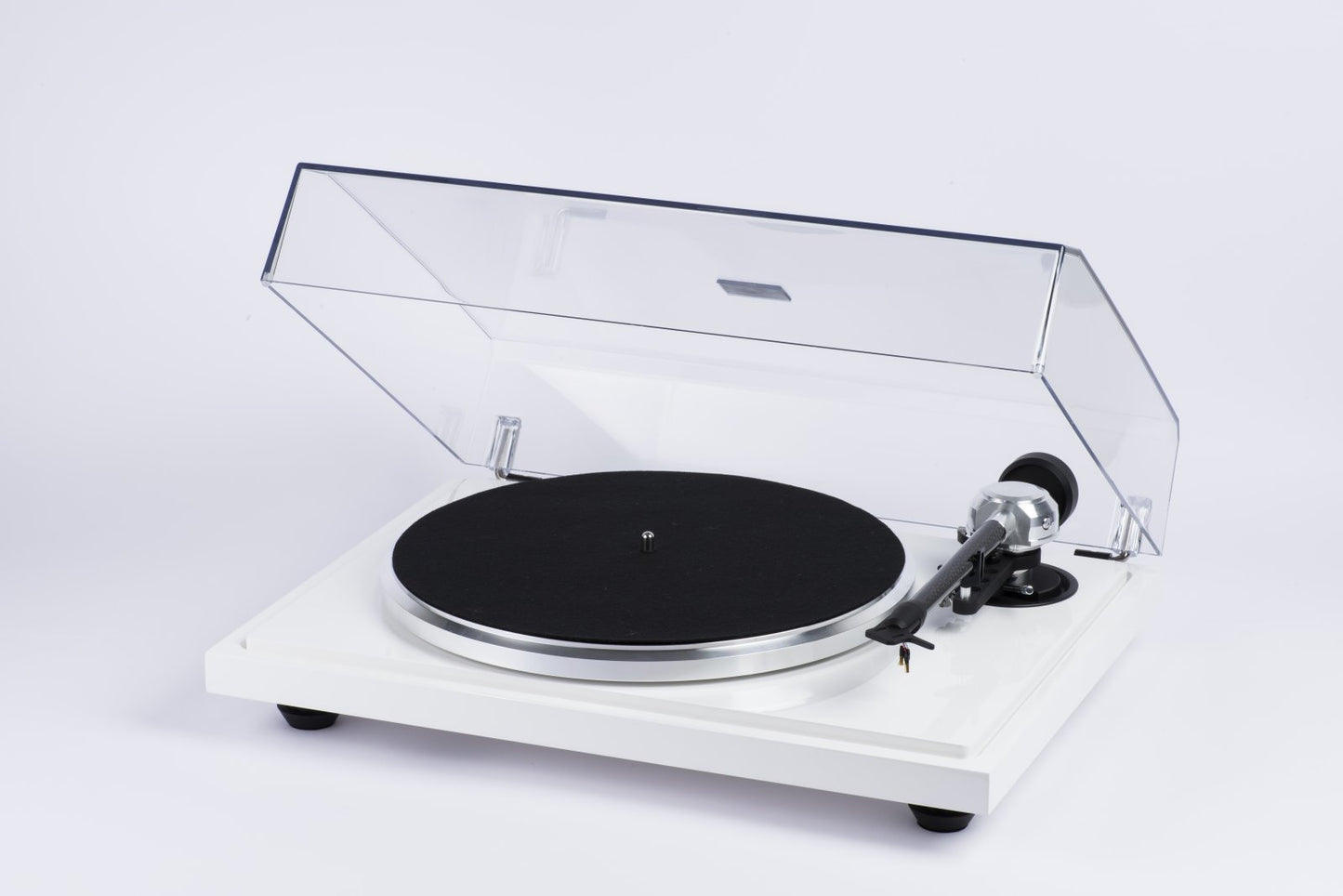 EAT B-sharp turntable