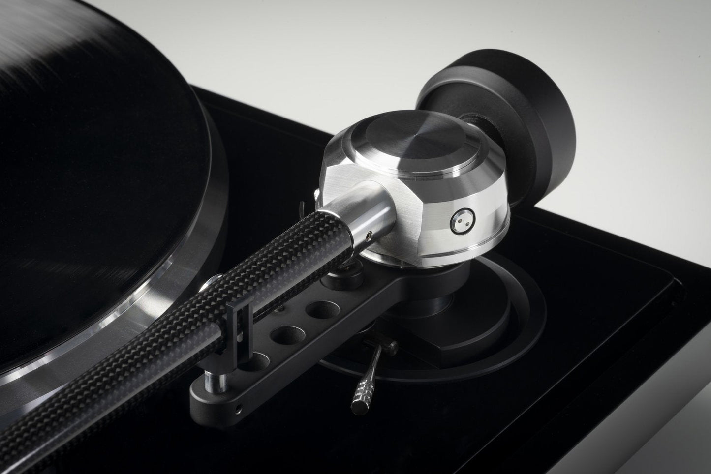 EAT B-sharp turntable