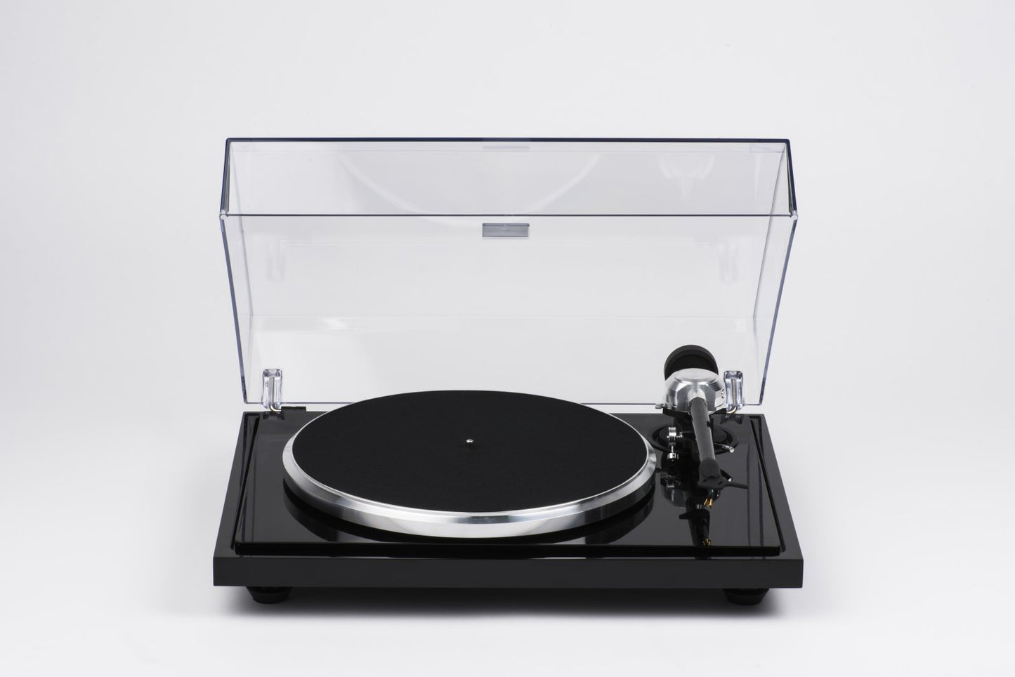 EAT B-sharp turntable
